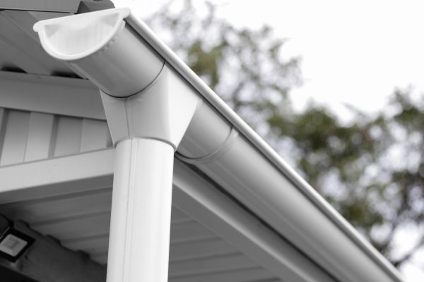 Gutter Service in Spring Hill