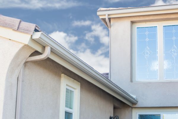 Continuous Gutter Installation in Spring Hill